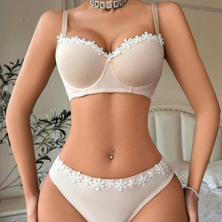 Vanilla  Lace Bra Set