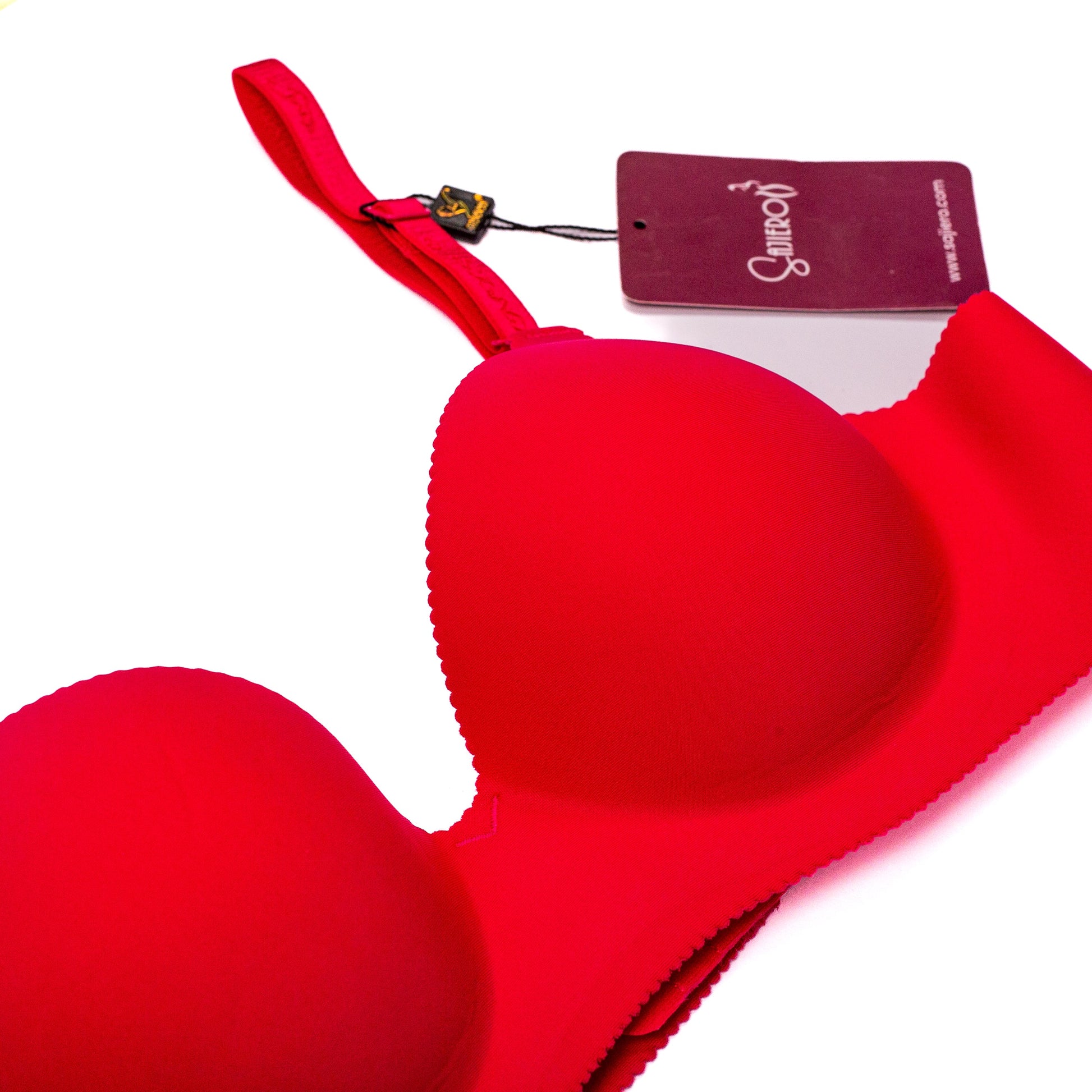 Softy Wear Pack of 2 T Shirt Padded Bra C3 red color comfortable feeling bra good quality price in pakistan